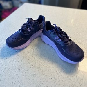 Altra Women’s Provision 7 in Dark Purple, women’s size 8